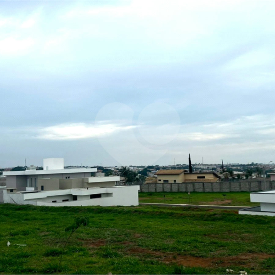 Terreno a venda no Condomínio Monte das Araucárias