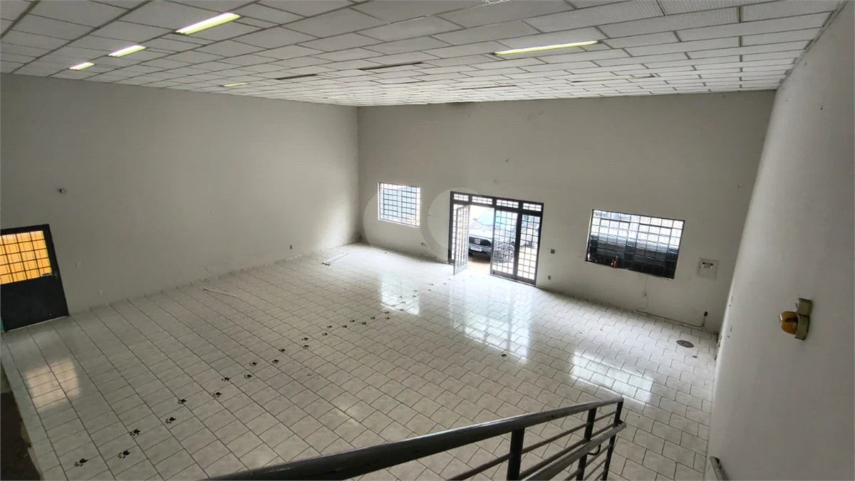 Salão Comercial para Locação em Vinhedo - SP