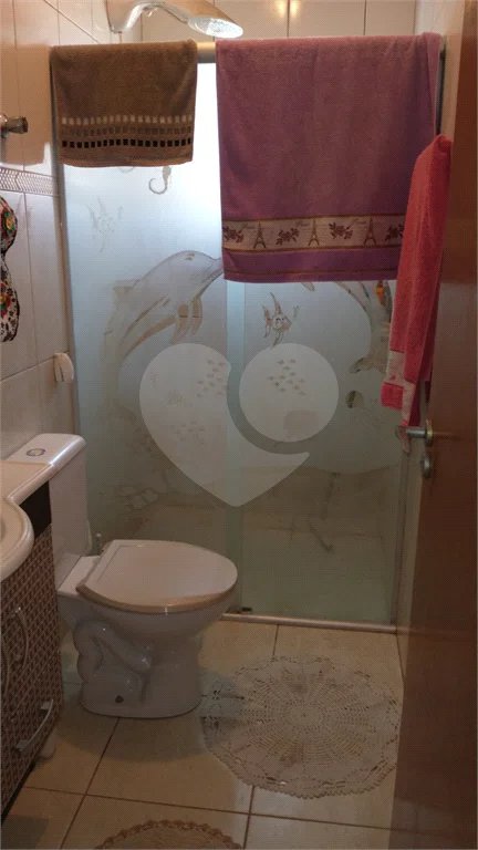 Sobrado com 101m², 2 dormitórios, sendo 2 suítes, 2 vagas, à venda na Vila Ema.