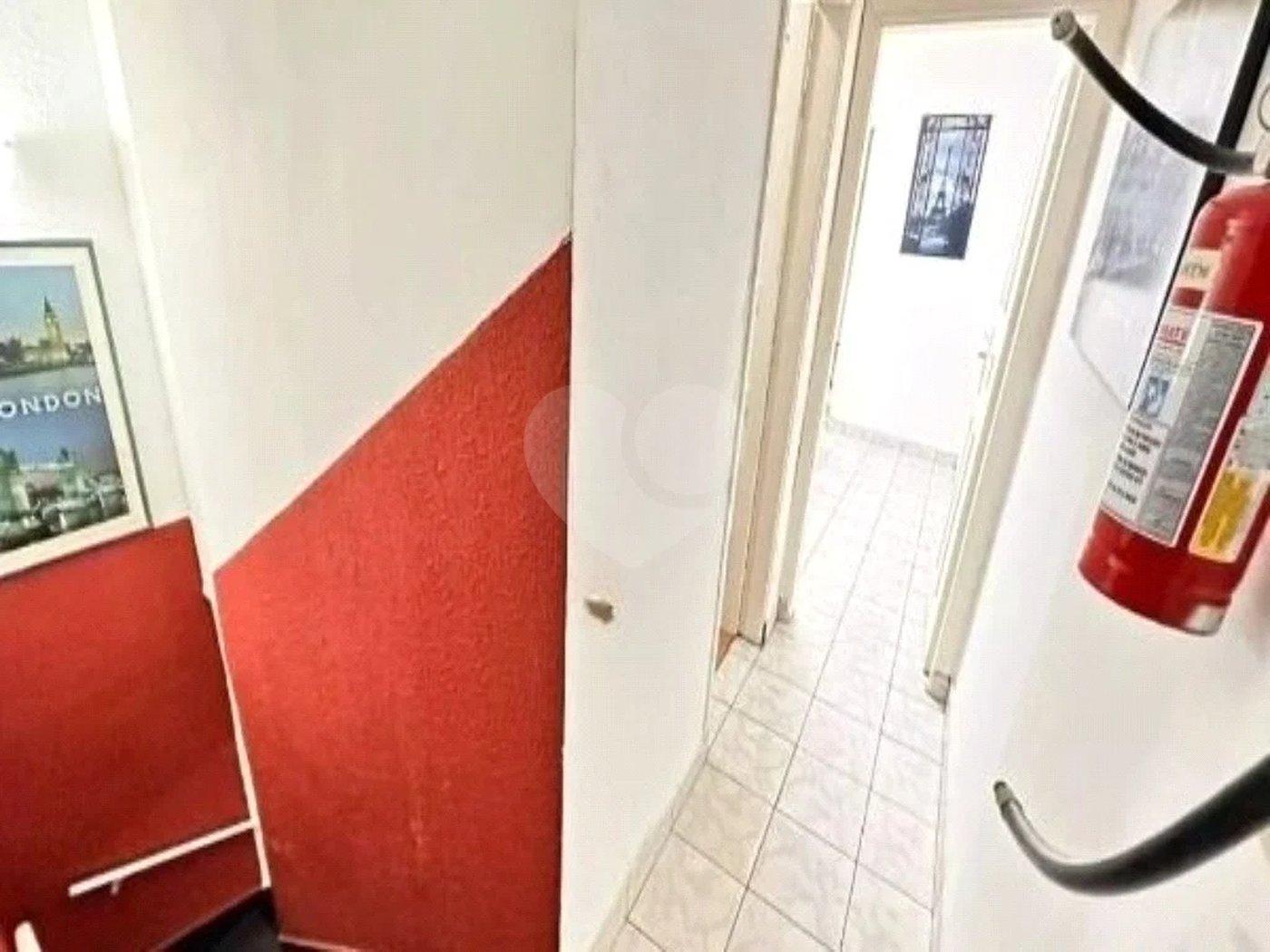 Prédio comercial com 322m², 8 salas, 3 banheiros, à venda no bairro Santo Antônio, São Caetano do Sul