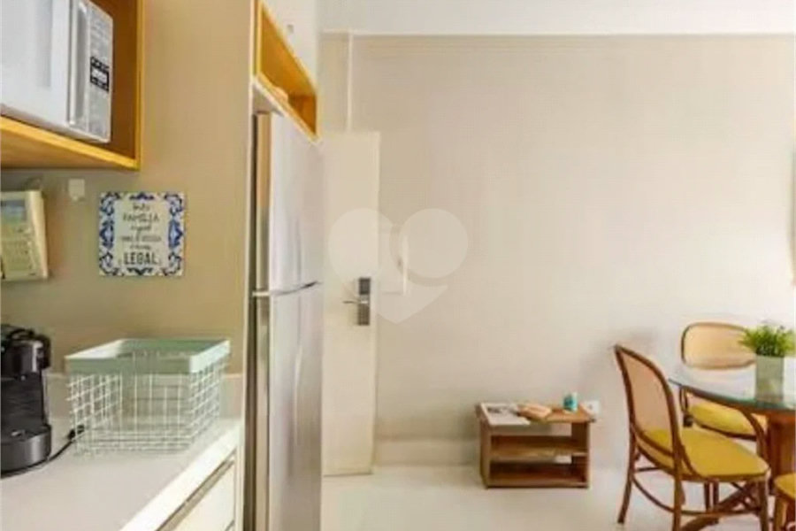 Apartamento à venda com 1 suíte em Riviera de São Lourenço, Bertioga, SP