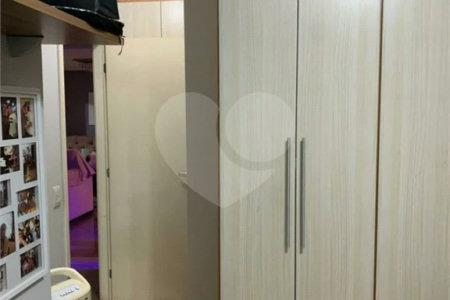 Apartamento com 130m² , 3 dormitórios , sendo 1 suíte , 2 vagas , à venda no bairro Campestre em Santo André.