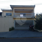 Sobrado 4 dormitórios, 2 suítes no Santa Felícia.