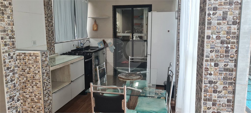 Casa térrea no Condomínio Jardim Botânico , localizado na cidade Bady Bassit/SP .