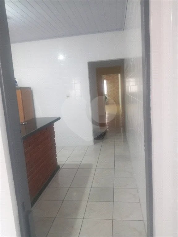 Casa com 180m², 3 quartos (1 suíte) e 5 vagas de garagem, à venda em São Mateus