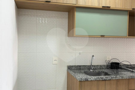 Apartamento com 33m2 - cozinha - 1 quarto - home office - varanda - em Higienópolis.