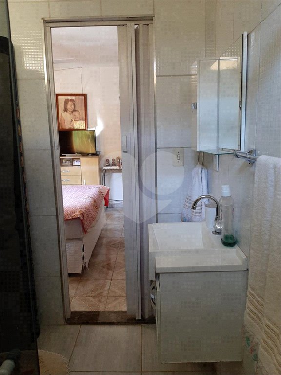 Casa com Salão Comercial no Aracy