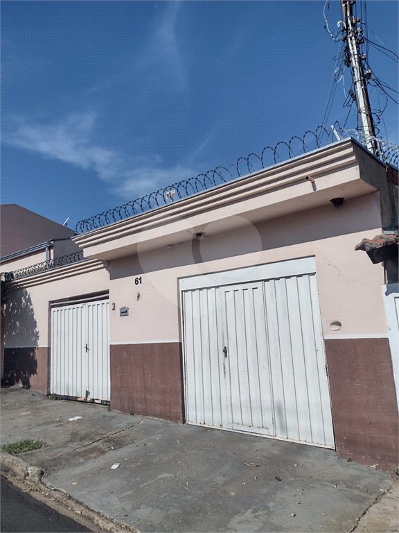 Casa térrea para venda no Jardim São Carlos 5