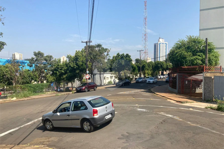 Terreno Comercial e Residencial à venda em Piracicaba/SP.