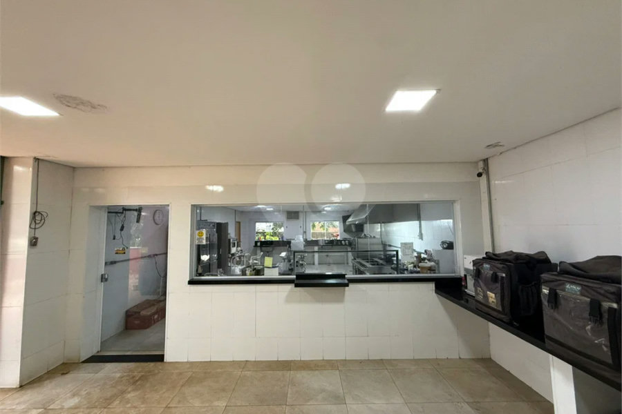 Chácara no Unileste, com espaço para eventos e cozinha industrial, na modalidade porteira fechada,