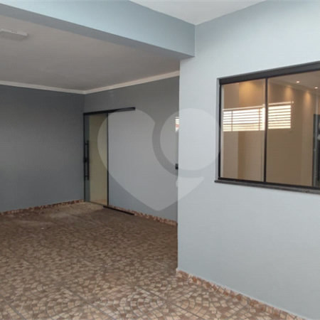Casa à Venda – Parque dos Flamboyants