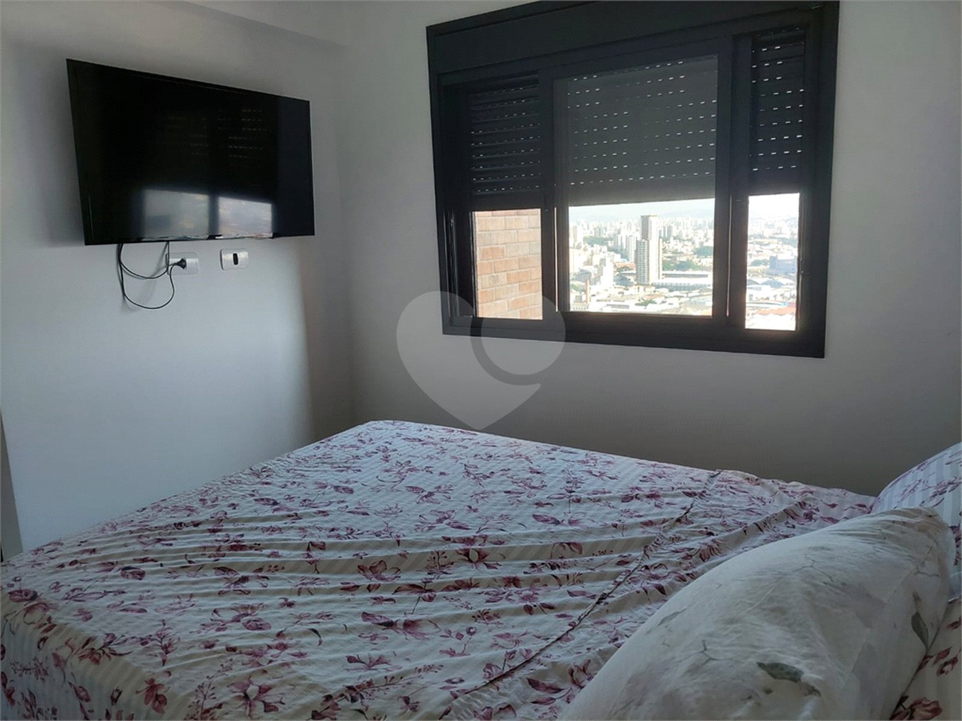 Apartamento no Brás repleto de lazer com 50 m² com 2 dormitórios e 1 vaga, Estuda Permuta