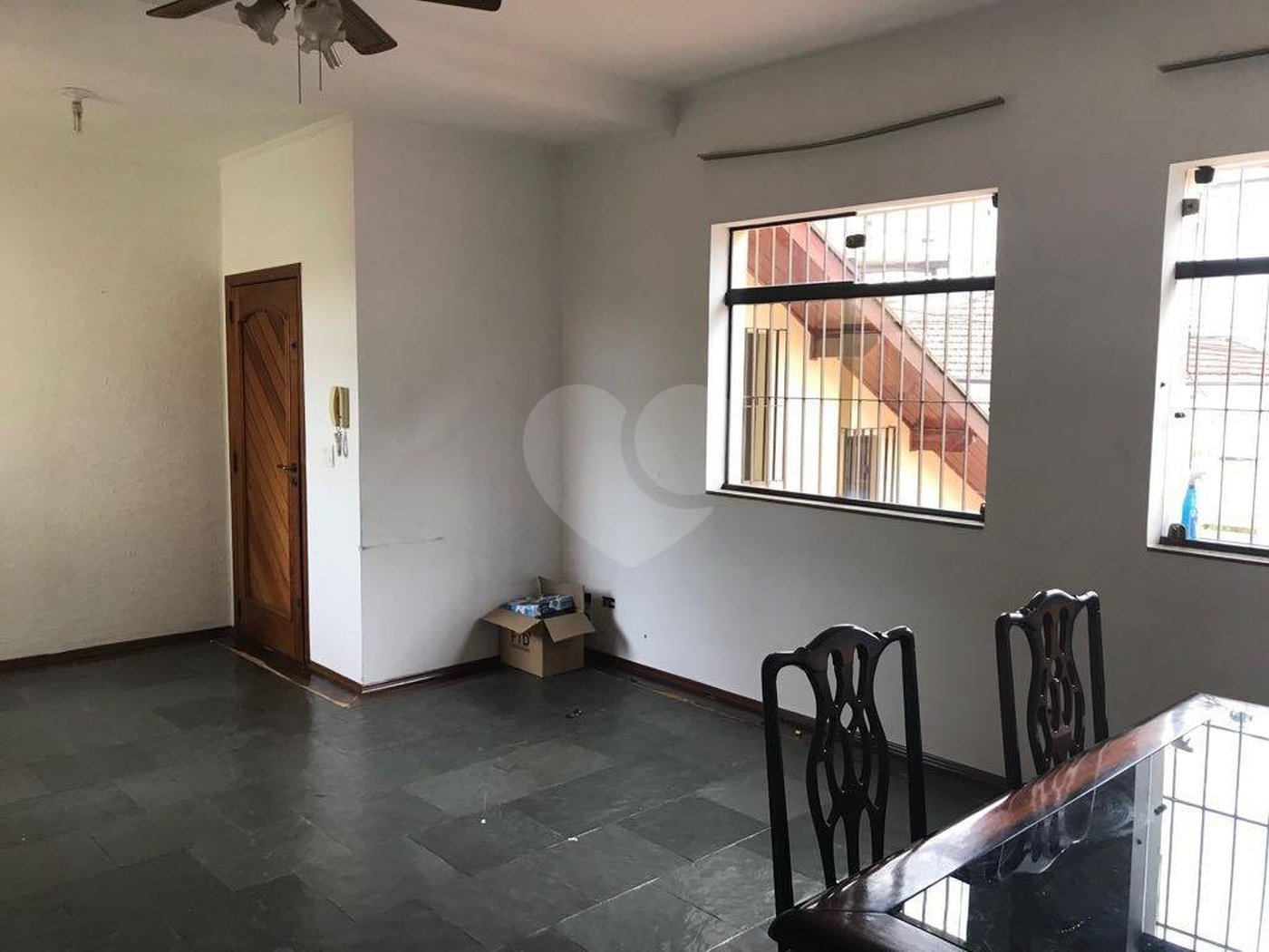Sobrado imponente à venda no Jardim Leonor de Barros