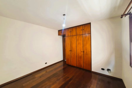 Casa à venda com 4 suítes, sendo 1 suíte externa, no Jardim Bonfiglioli, São Paulo - SP