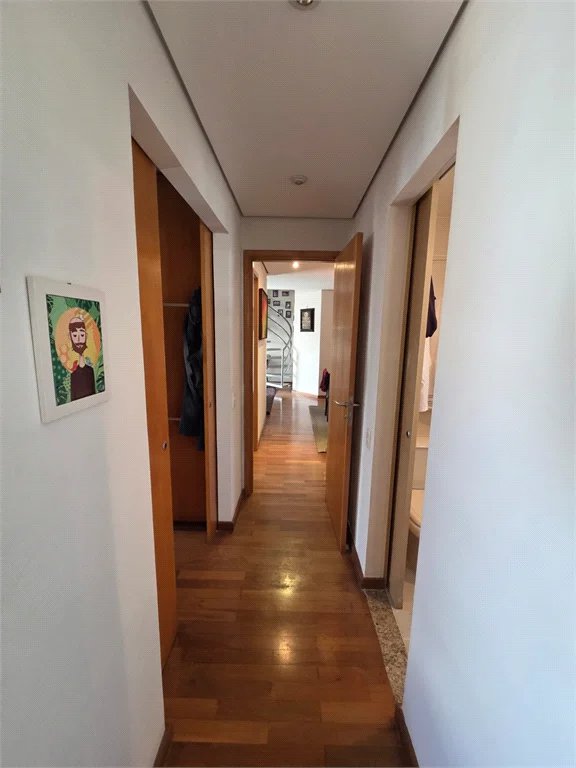 Cobertura à venda com 3 quartos, sendo 1 suíte,  em Cidade São Francisco, São Paulo, SP