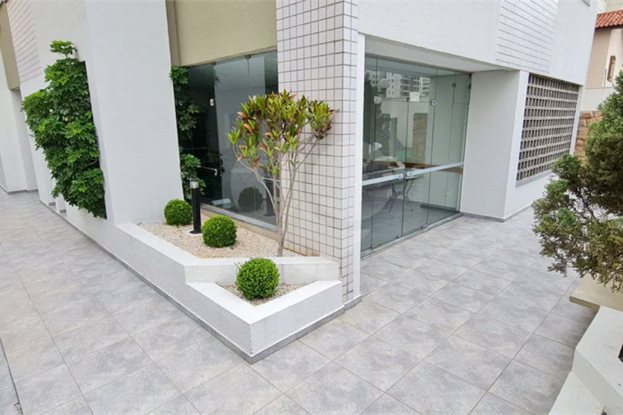 Apartamento 2 quartos (1suíte) 1 vaga na rua Piracema próximo a Saint Tropez