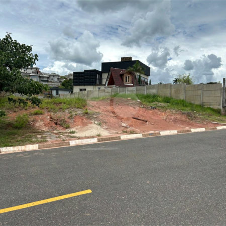 Terreno à venda no condomínio Altos da Floresta, Bom Jesus dos Perdões - SP
