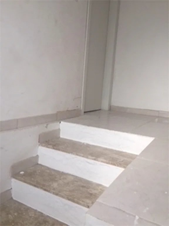 Sobrado à venda com 6 quartos, sendo 4 suítes, em Jardim Ester, São Paulo, SP