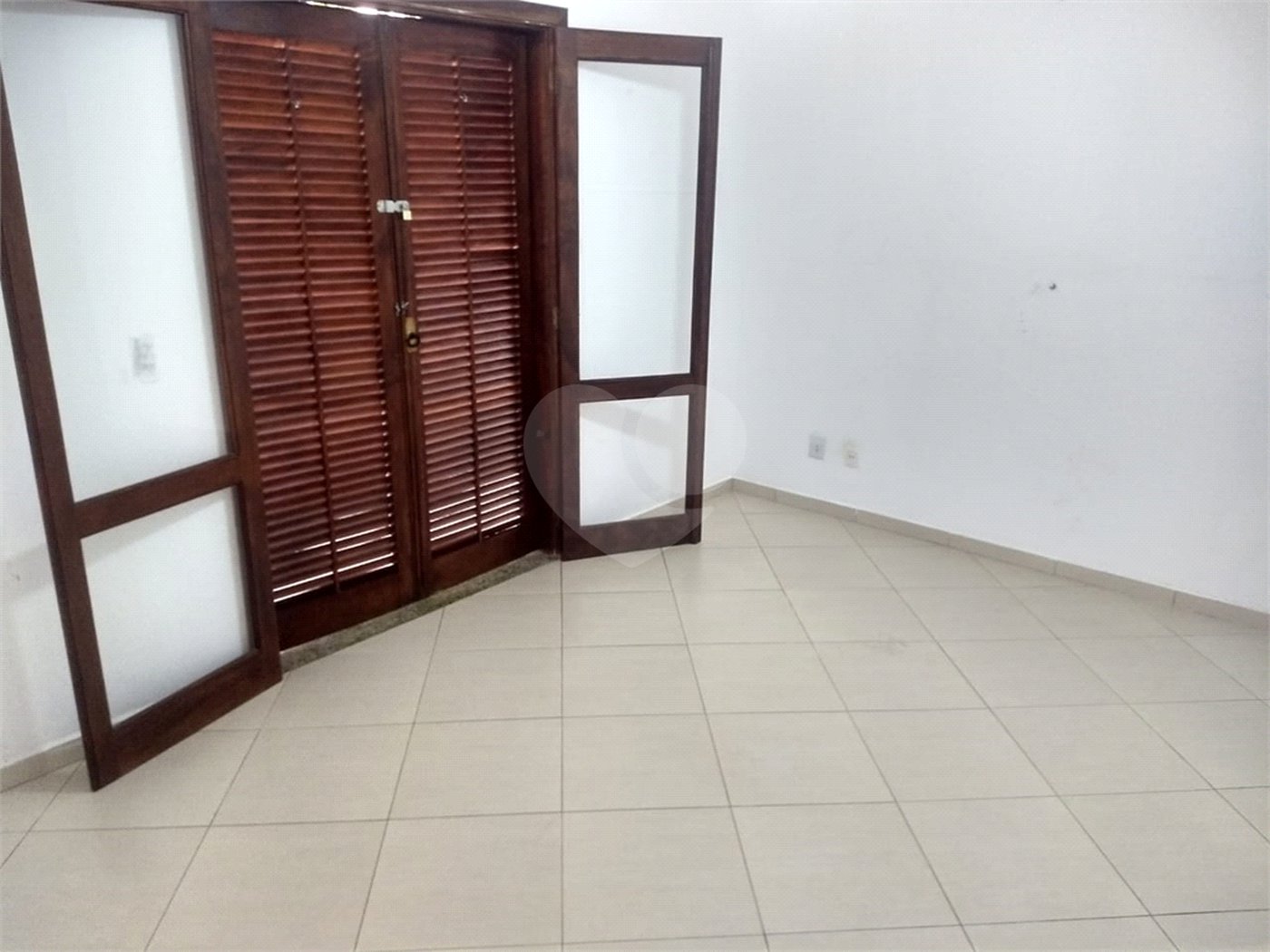 Casa à venda com 2 suítes em Bosque, Vinhedo, SP