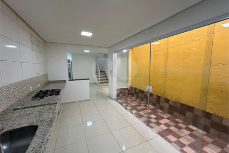 Casa de Vila para alugar com 4 suítes em Vila Romana, São Paulo, SP