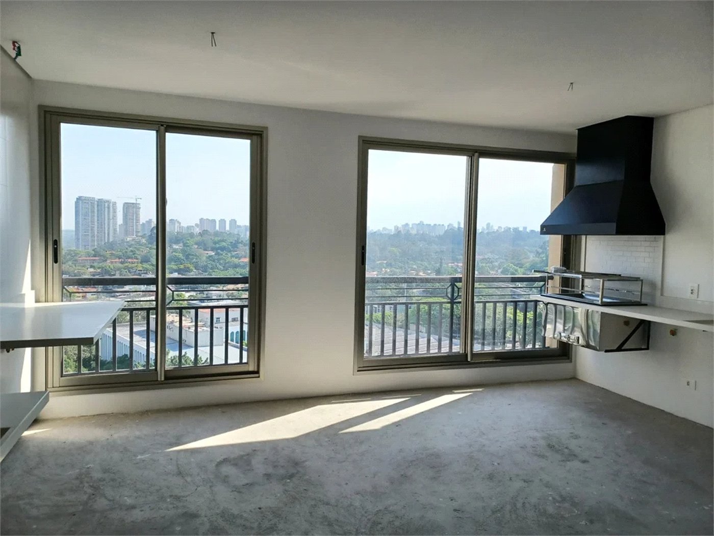 Apartamento à venda com 4 suítes em Real Parque, São Paulo, SP