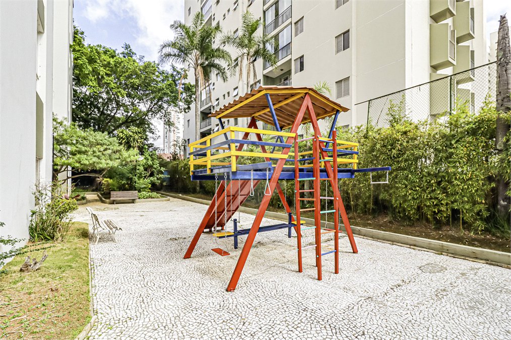 Apartamento à venda com 3 quartos, sendo 1 suíte, em Cidade Monções, São Paulo, SP