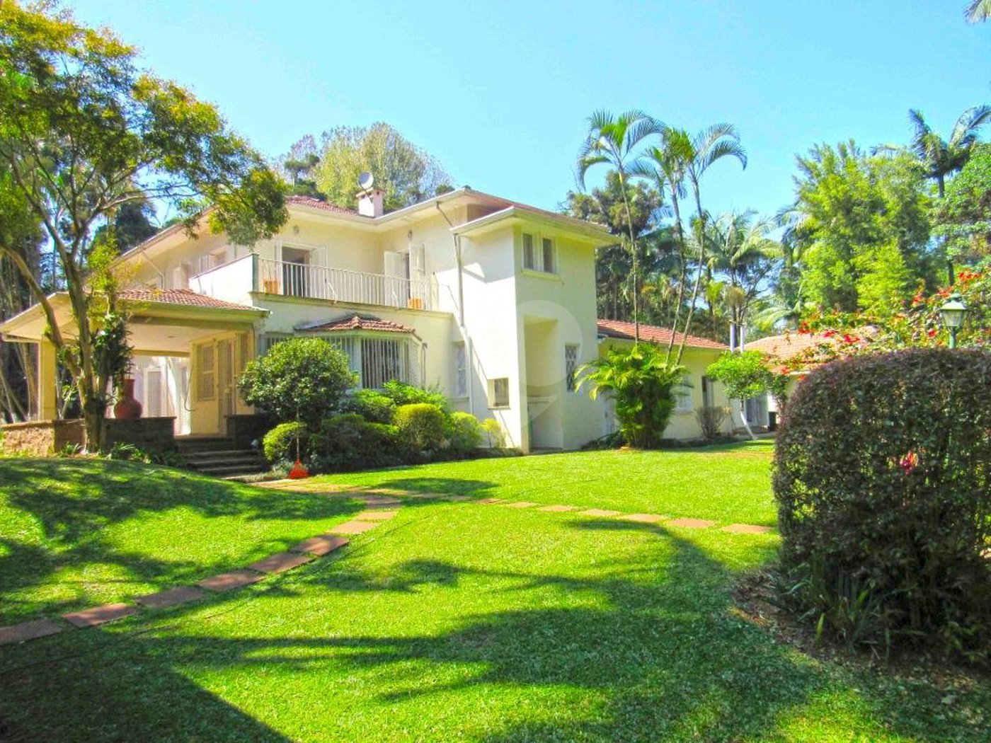 Casa à venda com 4 suítes no condomínio Chácara Flora, São Paulo - SP