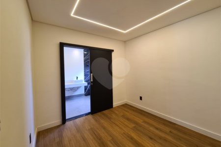 Casa em condomínio à venda com 3 suítes em Vila Santista, Atibaia, SP