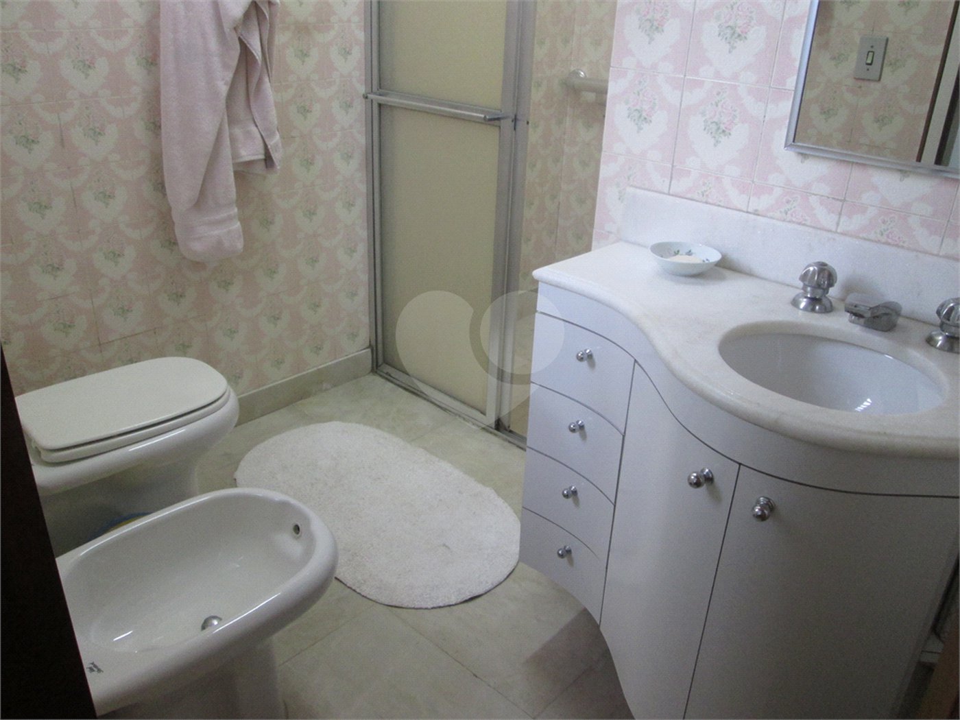 Casa à venda com 4 quartos, sendo 2 suítes, em Jardim Guedala, São Paulo, SP