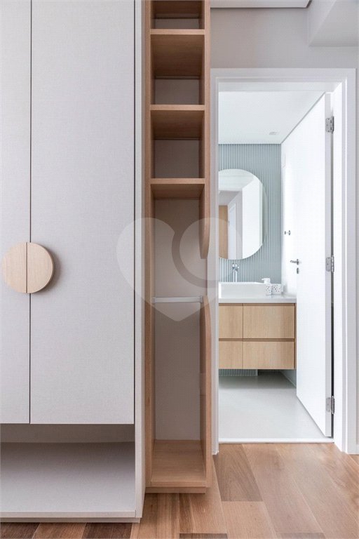 Apartamento à venda com 4 quartos, sendo 2 suítes,  em Vila Mariana, São Paulo, SP