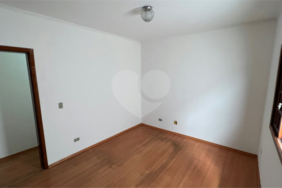 Sobrado à venda com 3 quartos em Vila Nova Cachoeirinha, São Paulo, SP