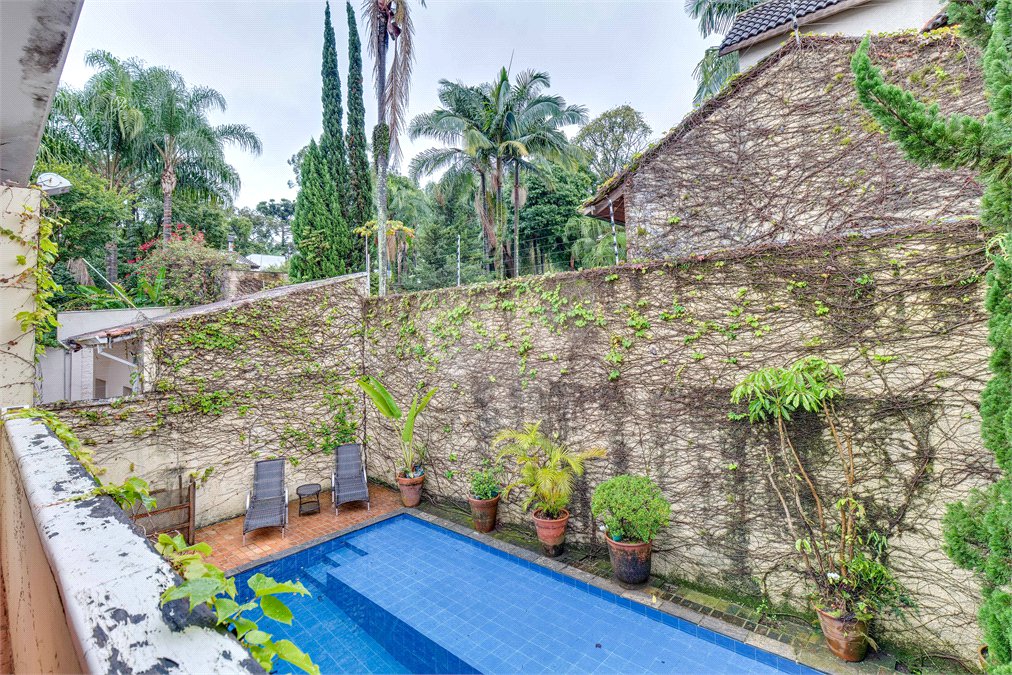 Sobrado à venda com 3 quartos, sendo 2 suítes,  em Alto da Boa Vista, São Paulo, SP