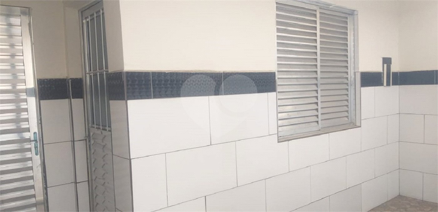 Sobrado à venda com 2 quartos em Sumarezinho, São Paulo, SP
