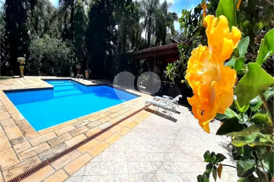 Casa Térrea à venda com 5 quartos, sendo 4 suítes, em Serra da Cantareira, Mairiporã, SP