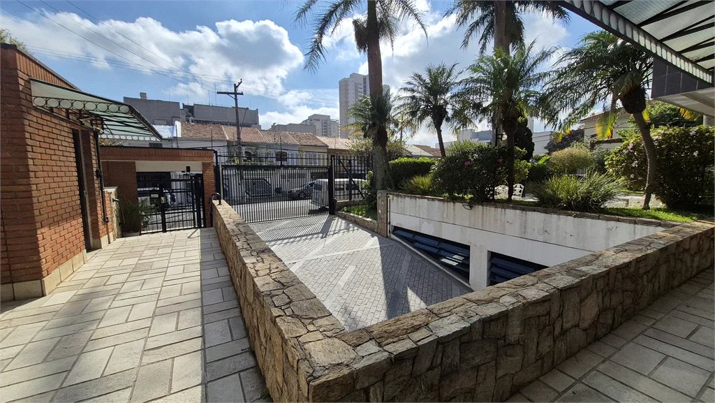 Apartamento à venda ou para alugar com 3 quartos, sendo 2 suítes, em Vila Romana, São Paulo, SP