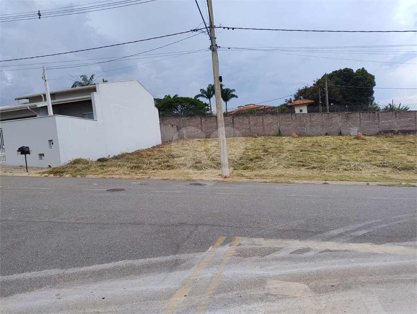 Terreno à venda com 1 suíte em Marambaia, Vinhedo, SP