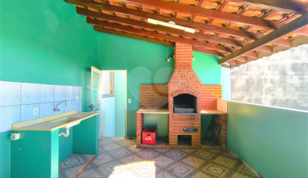 Sobrado à venda com 3 quartos, sendo 1 suíte,  em Jardim Alice, Indaiatuba, SP