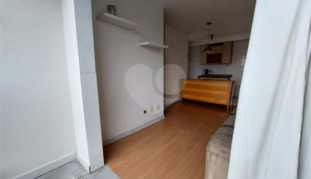 Apartamento à venda com 2 quartos em Vila Anastácio, São Paulo, SP