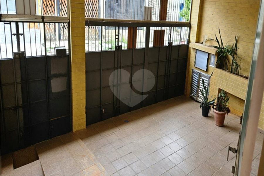 Casa à venda com 4 quartos, sendo 1 suíte, em Jaguara, São Paulo, SP