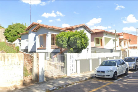 Casa à venda com 2 quartos no Centro, Vinhedo, SP