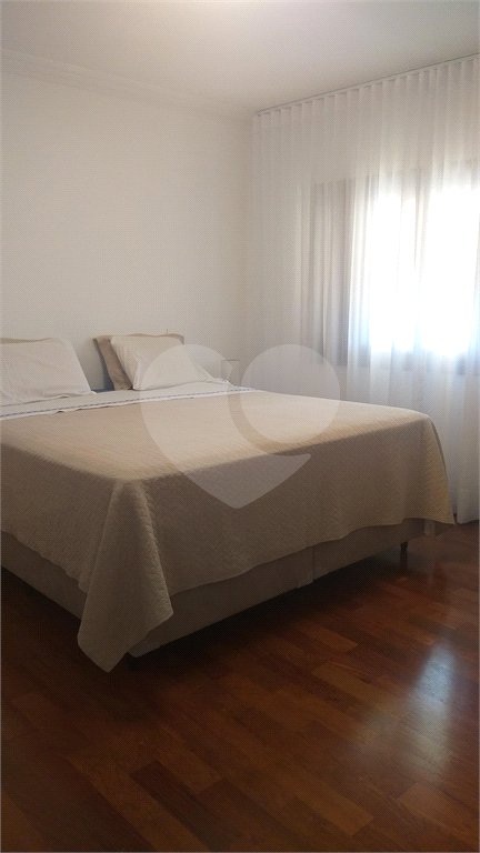 Casa à venda com 5 quartos, sendo 2 suítes, no condomínio Vinhas da Vista Alegre - Lado Sede, Vinhedo - SP