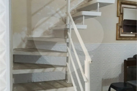 Casa à venda com 3 quartos, sendo 1 suíte,  no condomínio Residencial San Torino, Mogi das Cruzes - SP