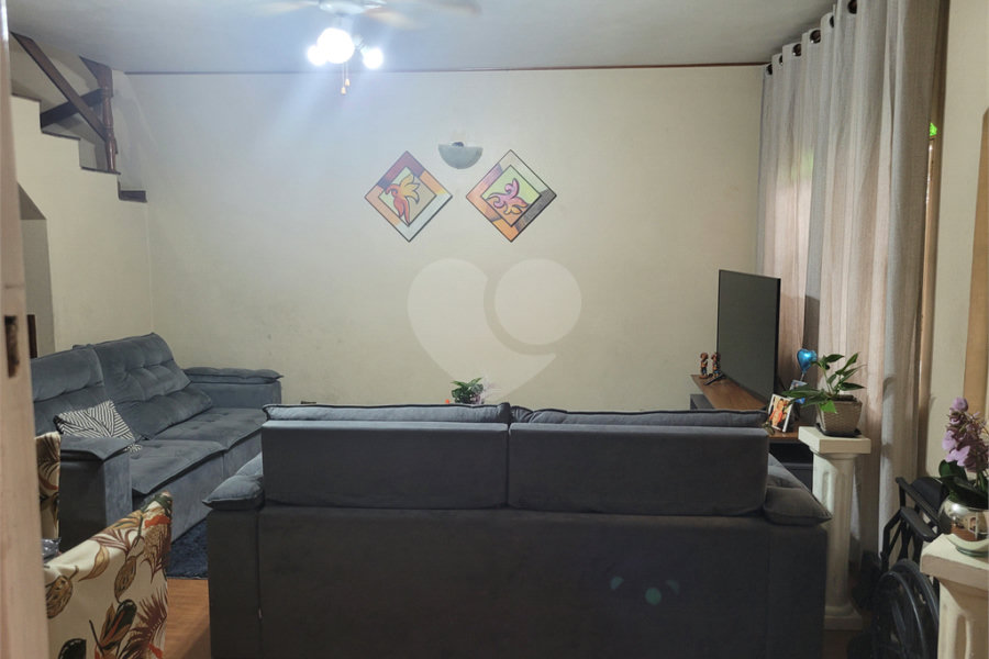 Sobrado à venda com 3 quartos, sendo 1 suíte,  em Tremembé, São Paulo, SP