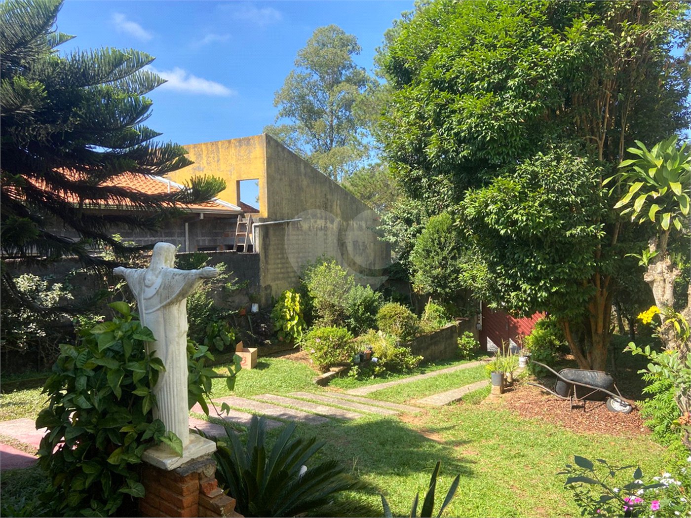 Casa Térrea à venda com 1 quarto em Jardim Débora, Poá, SP