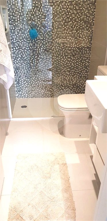 Apartamento à venda com 3 quartos, sendo 1 suíte, em Moema, São Paulo, SP