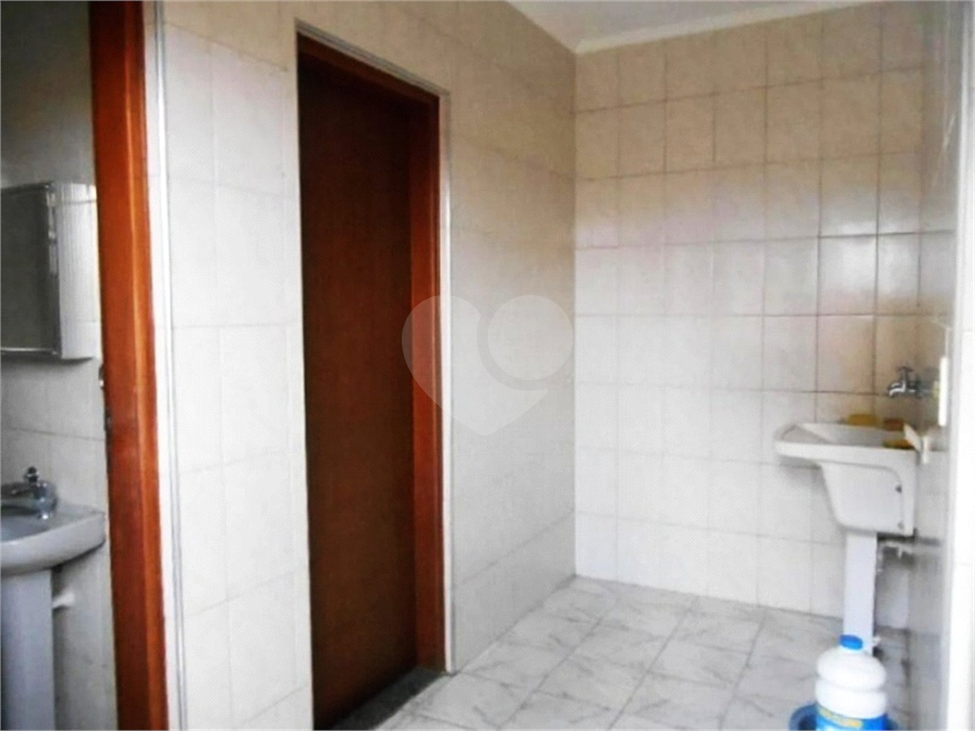Sobrado à venda com 3 quartos, sendo 1 suíte,  em Santa Terezinha, São Paulo, SP