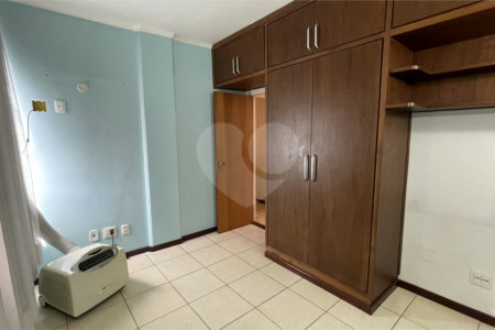 Apartamento à venda com 3 quartos, sendo 1 suíte, em Jardim Paulista, São Paulo, SP