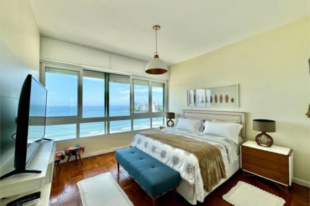 Apartamento Residencial à venda, Pitangueiras, Guarujá - AP0768.