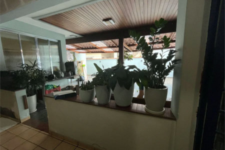 Casa à venda com 3 quartos, sendo 1 suíte,  em Jardim Casablanca, São Paulo, SP