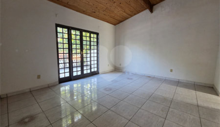 Casa à venda com 2 quartos, sendo 1 suíte,  em Jardim Sandra, Sorocaba, SP